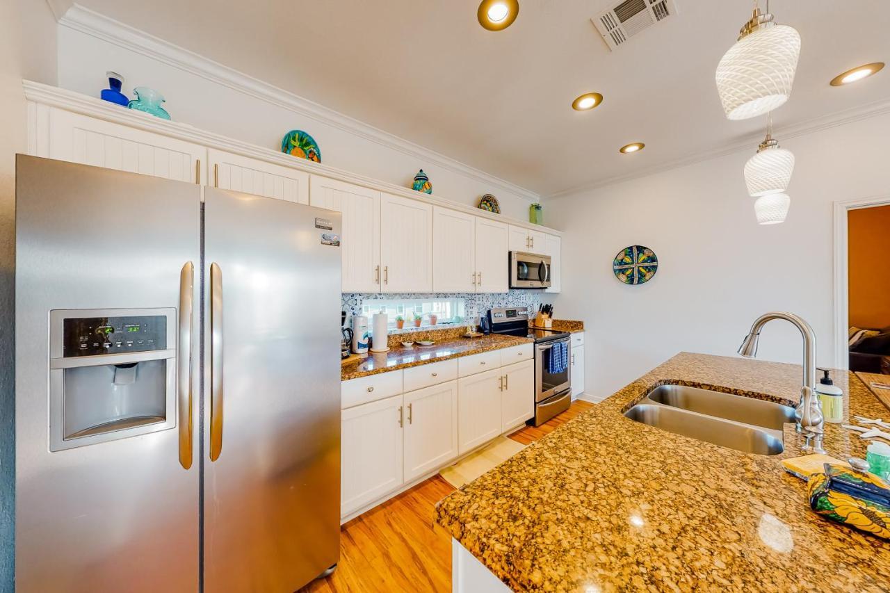 4 Palms Villa Bolivar Peninsula ภายนอก รูปภาพ