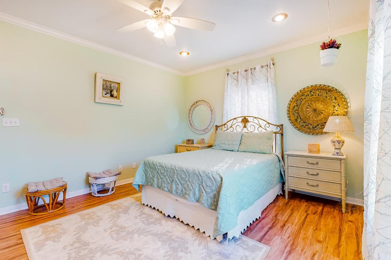 4 Palms Villa Bolivar Peninsula ภายนอก รูปภาพ