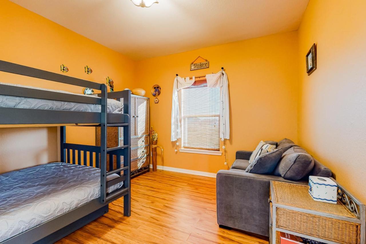 4 Palms Villa Bolivar Peninsula ภายนอก รูปภาพ
