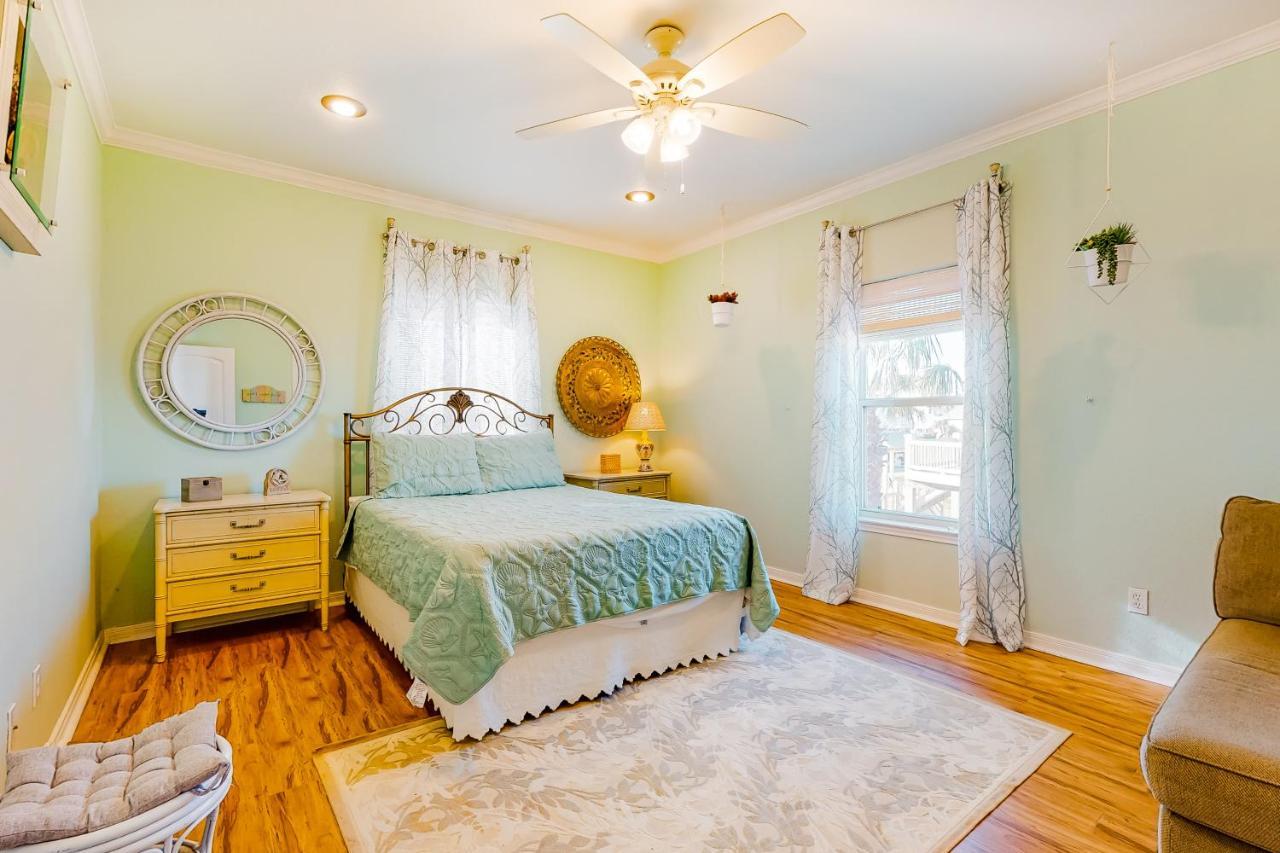 4 Palms Villa Bolivar Peninsula ภายนอก รูปภาพ